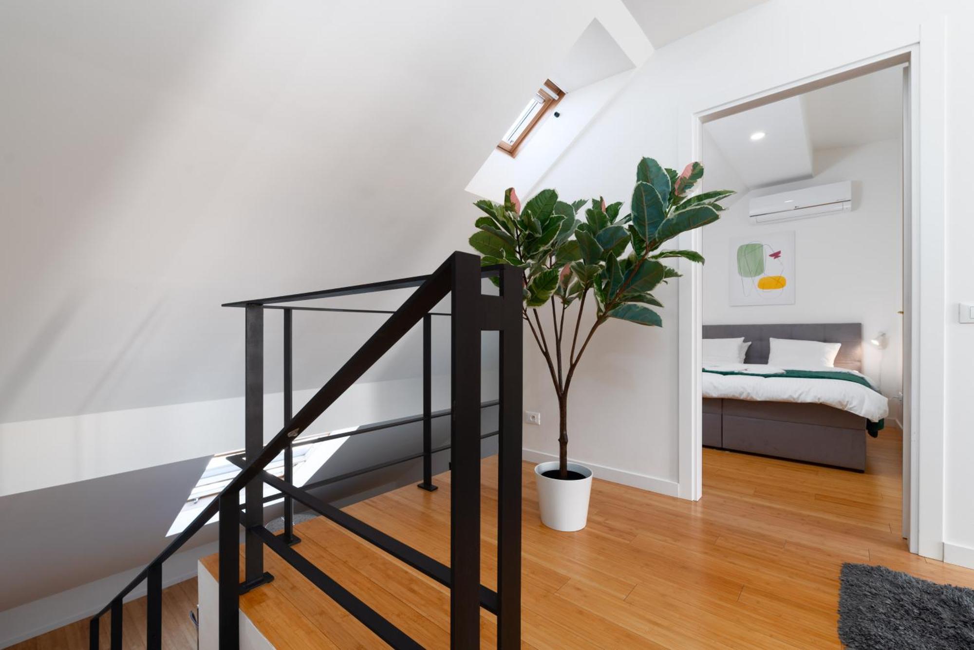 Two-level With A Terrace Near The Vltava River Prague