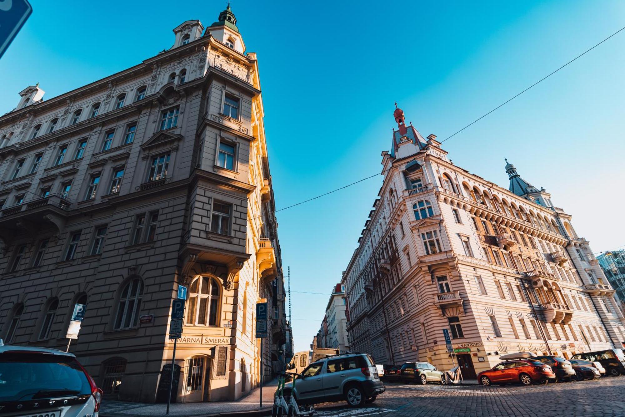Two-level With A Terrace Near The Vltava River Apartamento *